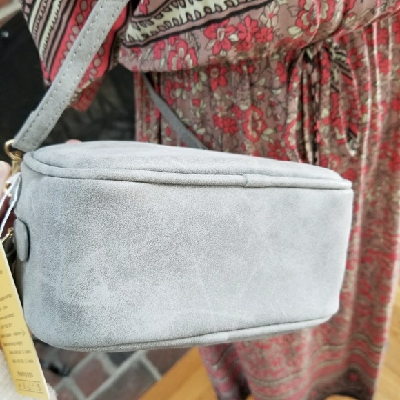 $8⭐️ Small Zipper Grey Crossbody Bag Pocketbook - Picture 6 of 8